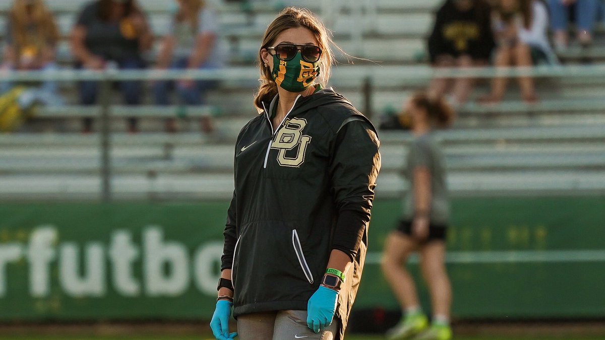 BaylorFutbol's tweet photo. Thank you to our Athletic Medicine staff, especially our athletic trainer Kristen Bartiss, for helping us get through the fall portion of our schedule! 

#SicEm 🐻 | #FaithFamilyFutbol ⚽️ https://t.co/sG9POhtrXV