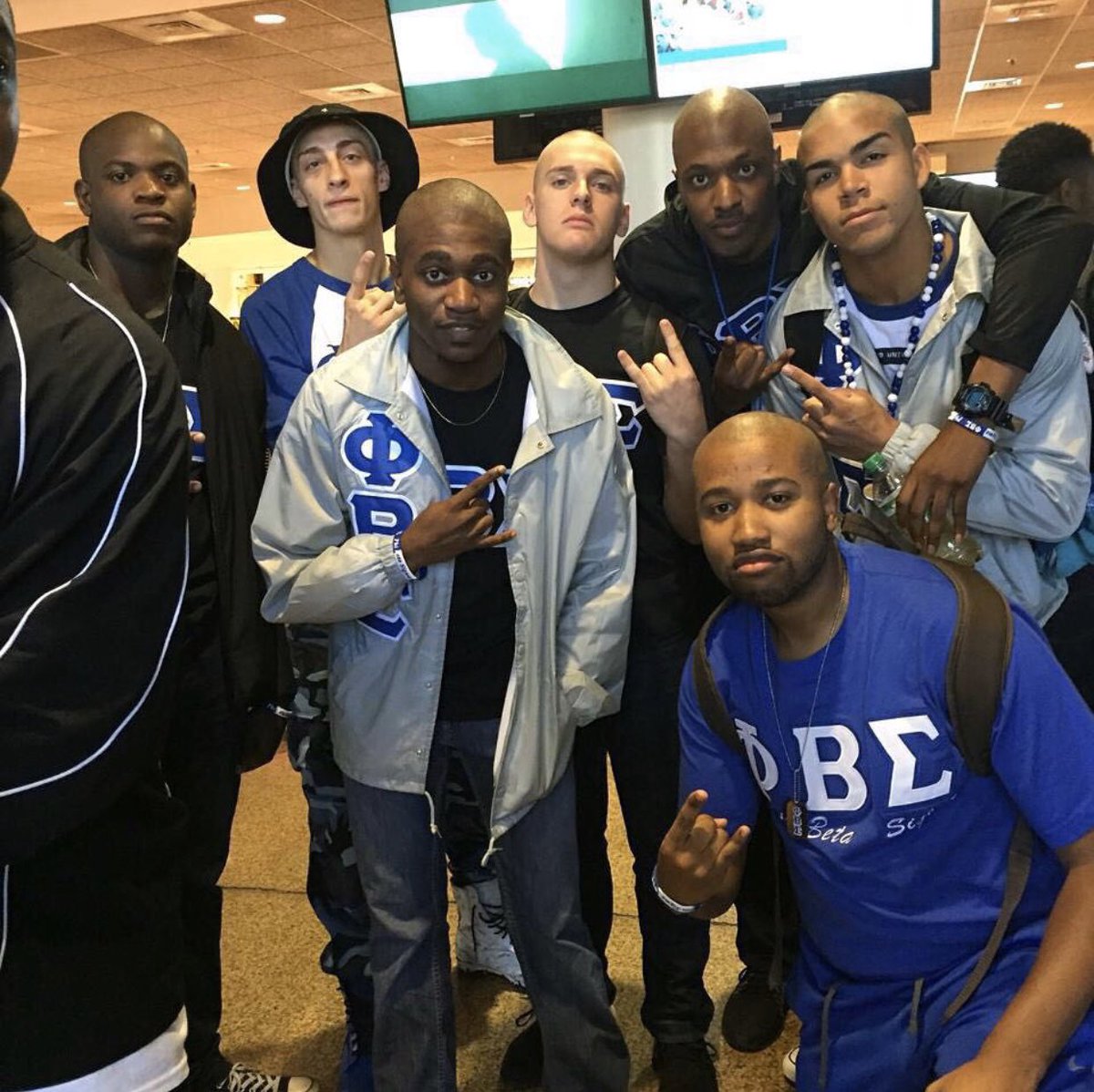 RamblesRobJ's tweet photo. 5 years in Sigma today. Salute to all of my LB’s and Prophytes. @ALPHARHOSIGMAS 🤘🏾 https://t.co/SvaAhRp14a
