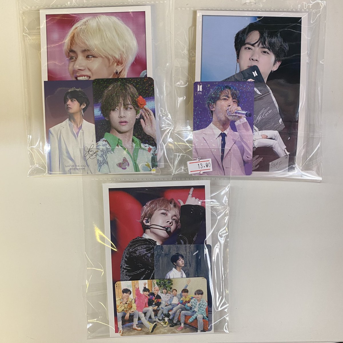KStars722's tweet photo. BTS AND TWICE GOODY BAGS!

LIMITED AVAILABILITY!

Small BTS- £13
Large BTS - £15
Twice - £15

UK SHIPPING:
£2 standard

#bts #btsgoodies #btsgoodybag #btspack #twice #twicegoodies #twicepack #twiceuk #kpop #kpopselling #kpopuk #kpopuksales #kpopsale #kpopsales #kpopuksale https://t.co/LA6ayjCx5O
