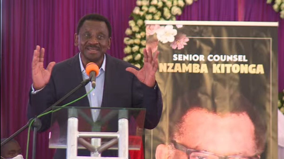 UzalendoNews_KE's tweet photo. "The Uhuru Kenyatta, Raila and Kalonzo handshake is the 2022 deal changer. We fully support." Orengo.
#RIPNzambaKitonga https://t.co/XOt3lcCGno