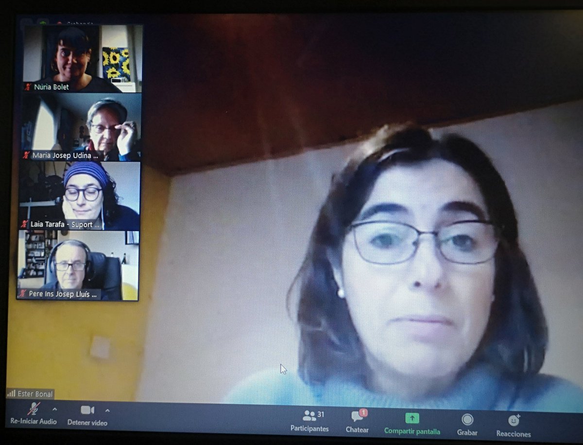 FundMata's tweet photo. I la última gran experiència:"La música" a càrrec @EsterBonal de @Xamfra_Centre.
"Generar condicions i climes per educar, a casa i a les escoles, és imprescindible"

#tagore_saifores 
 #13jornada_MartaMata https://t.co/0g4RHvTSHQ