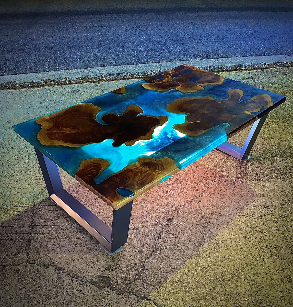満点の 海のPCモニターデスク レジンアート 木製 エポキシ樹脂 - 家具 