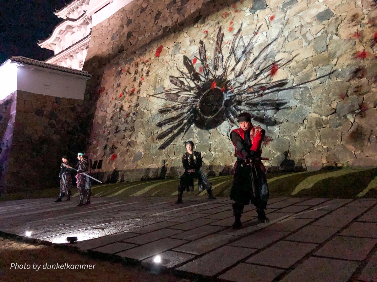 hungpapa's tweet photo. 4日はHIMEJI CASTLE NINJA NIGHTに行ってました。
めっちゃさぶかったけど楽しかった!
よく見ると、姫路城の上に火星が写ってます!
そしてかわいい忍者たち。
#ninjanight
#姫路城忍者ナイト https://t.co/nWs53d29HR