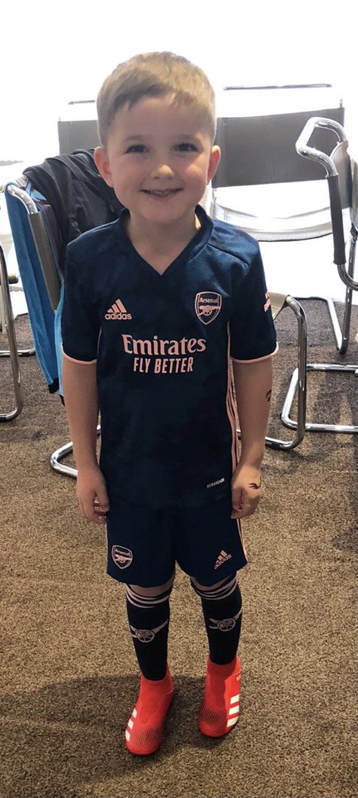 2014LAFA's tweet photo. Happy birthday π to Liam from everyone at the club wishing you a special day #fclafa #lockdownBirthday β₯οΈππ https://t.co/Kxznd2dFQy