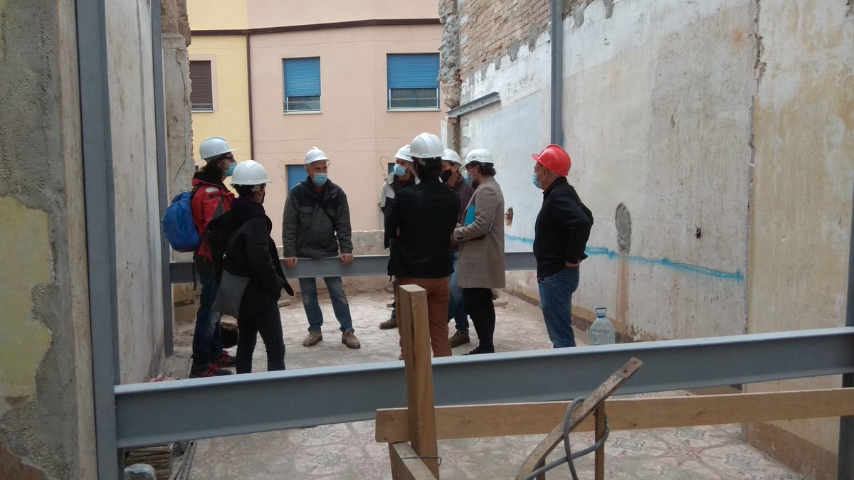 titaranya's tweet photo. La Titaranya recupera unes guixeries gòtiques al C/Carnisseria 25 de Valls, que juntament amb les aparegudes a Ca Robusté representen un element patrimonial excepcional a Catalunya
https://t.co/gsTXWXrpBX https://t.co/6AAoxIcxTf