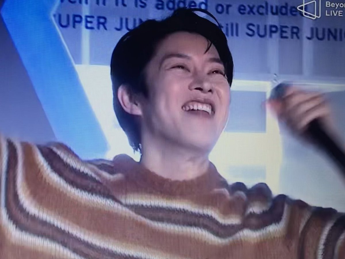 softchuls's tweet photo. i havent seen him this happy in so long 🥺💕💕 https://t.co/Ek9LZJjkrp