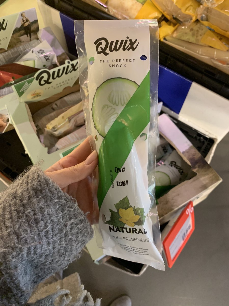 eco_modeller's tweet photo. This „revolutionary” perfect snack is a metaphor for what is wrong in this world. A (mini)cucumber. In plastic. Really!? 🤦‍♀️ #WhatHappenedInMarketing #moreplastic #wrapitup #SoFreshAndSoClean https://t.co/kGkCfwnbY7