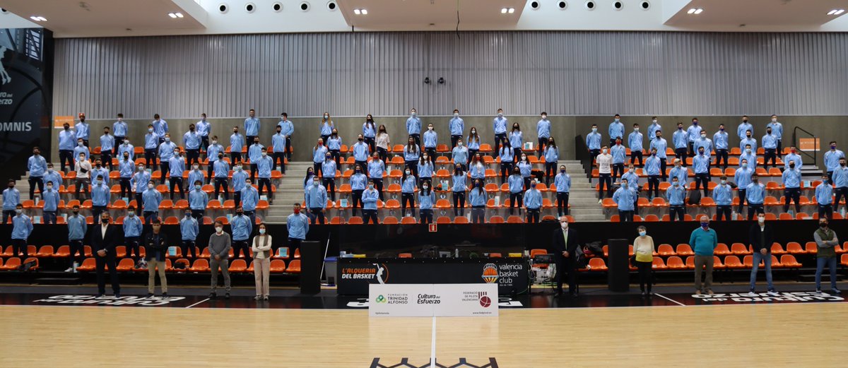 fedpival's tweet photo. 📢📢 La @FTA_CV  i la @fedpival reconeixen 104 esportistes de Tecnificació ⚾️👋. L'acte ha tingut lloc a @LAlqueriaVBC | @comunitatesport @generalitat  

+ INFO👉 https://t.co/F2AJQHGahU https://t.co/JrU3S1HthI