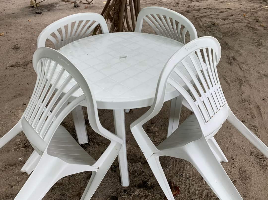 mzgmanadhoo's tweet photo. MZG Tropical Village - Cleaned and ready for everyone to enjoy. 
We urge the public to play their part in keeping the area clean and tidy. Use the dustbins and refrain from littering. Teach your kids and loved ones to keep the environment and contribute to the greenery of island. https://t.co/ihvU6Jrhhv