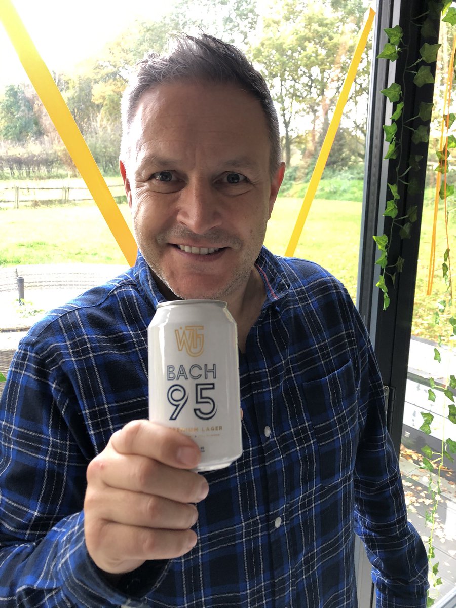 leecrank's tweet photo. Coming to Bars & Restaurants soon 💙 95 calories per can! Vegan and Gluten free #vegan ##glutenfree #95calories #reducedcalories #bach95 #forsportspeopletoo #lager #refreshing #ibiza #LasVegas https://t.co/P9i8SJ1fBB