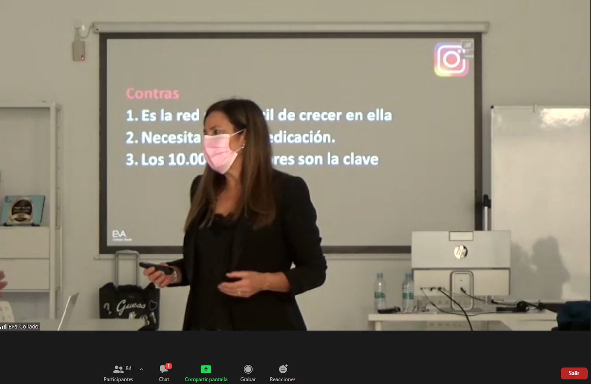 PaulaCastroMar's tweet photo. Terminando la magnífica ponencia de @evacolladoduran en el #MasterDigital de @escuelamktweb con la ayuda de @RubenManez para los alumnos que estamos online.
Un máster útil desde el primer día, de las mejores elecciones que he hecho en mi especialización en #MarketingDigital https://t.co/JWeK1MzaXp