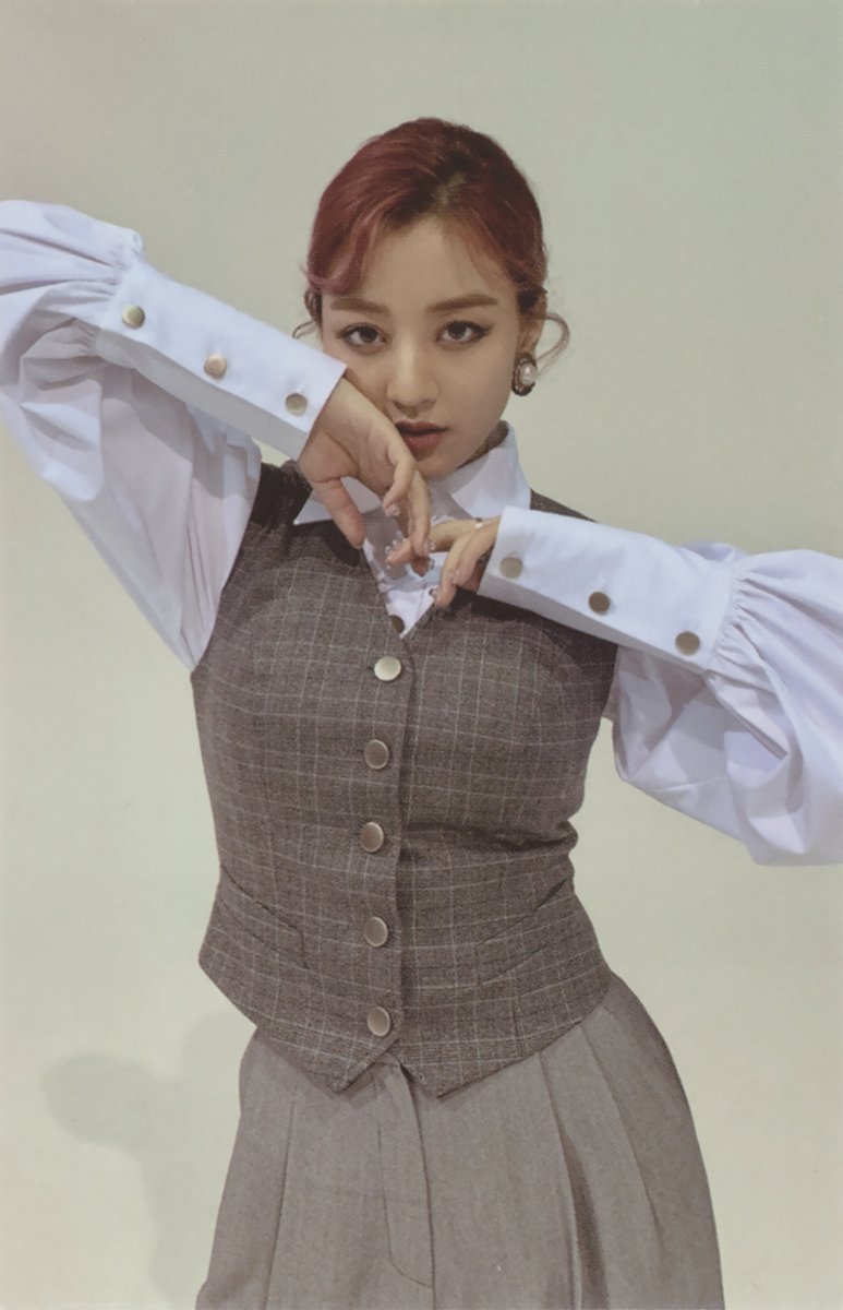 SCAN] TWICE 2nd full album Eyes wide open Photocard - Jihyo (1/2