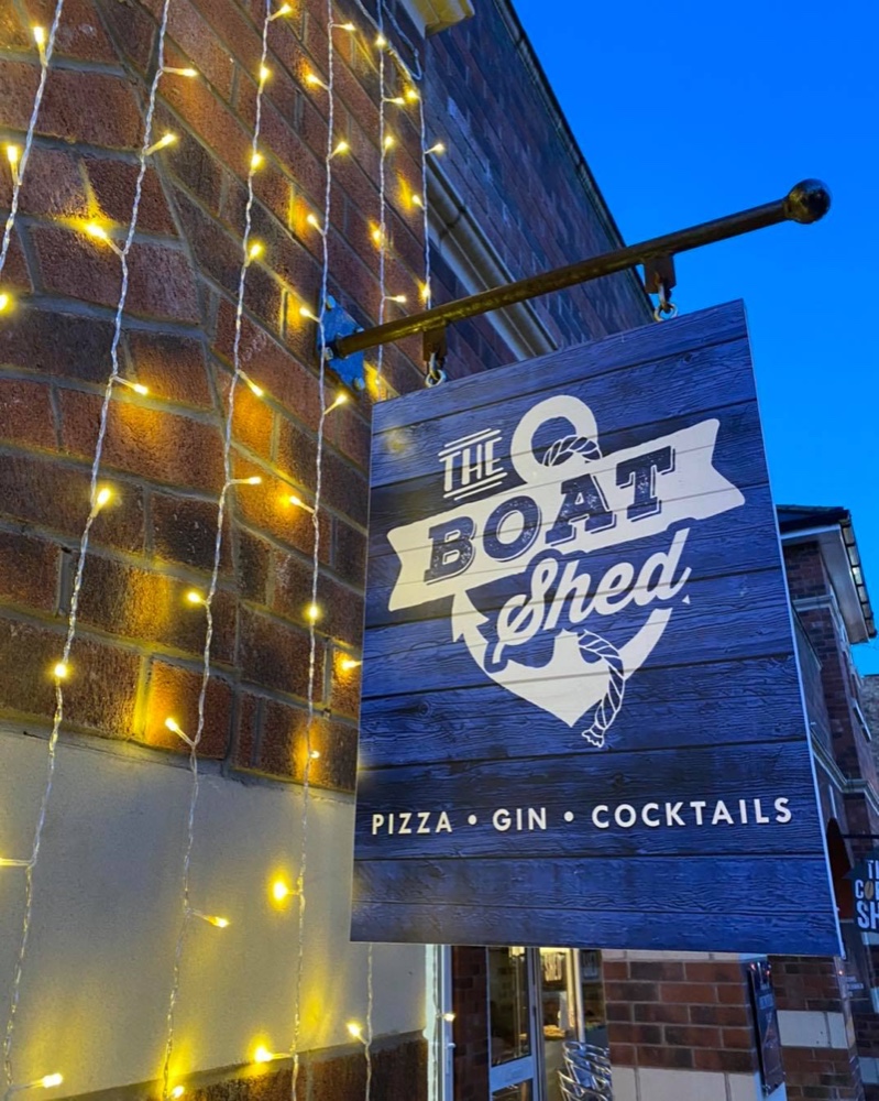 top100attractio's tweet photo. The Boat Shed is a gorgeous, intimate restaurant offering top quality food and drink in the seaside town of Filey.
#topqualityfood #filey #coastalresturant #yorkshirecoast #pizzas #authenticpizza #handcraftedgin #vegancheese #glutenfree #truegem https://t.co/Ua5Qwbfh7r