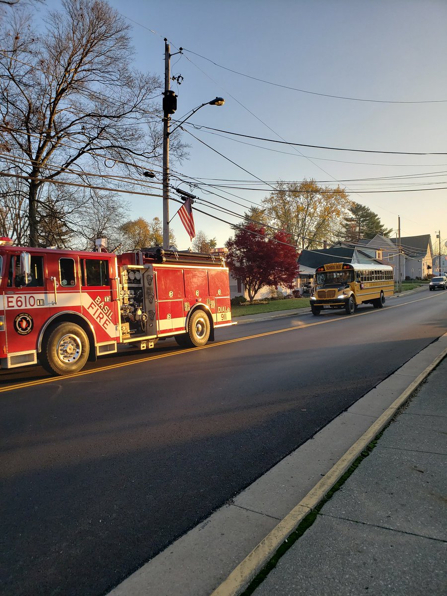 LULionsXC's tweet photo. Thank you to the Baltimore Police Dept and the @BasilJFD for escorting our ladies out of town this morning on the way to the state  meet! https://t.co/D7a2UlkuDt