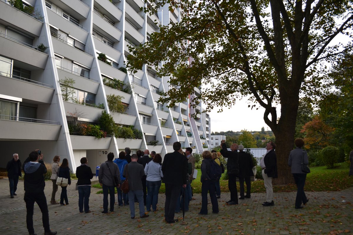 Die neue Resolution des BHU plädiert für eine Vielfalt der gewachsenen regionalen #Baukultur und der Bau- und Kulturdenkmale aber auch für die Qualität von neuer #Architektur als Bestandteil unserer #Kulturlandschaften
<a href="/civilscape/">civilscape</a> @baukultur_