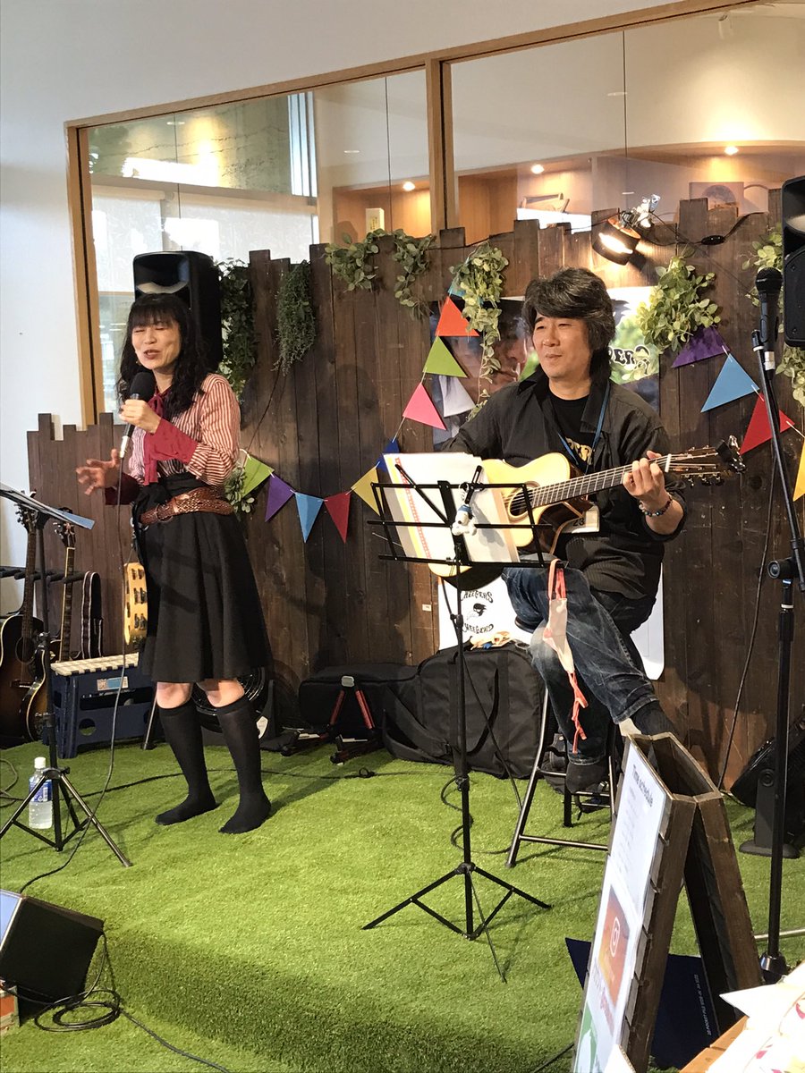 rbwings_info's tweet photo. #CLACITY
#Lifestylekitchen
#クレラボイベント
小雨の中お越し頂き
ありがとうございました😊
初日から、トップバッター
U-coxcha2 @Yuuchi_U
パーティー感満載LIVE
魅惑シネマ@miwakucinema
聴けば聴くほど笑顔になれる
スマイルバンド@nimu0418
ハモロックCHEEPERS
@cheepers_info https://t.co/cZPZfW7uAy