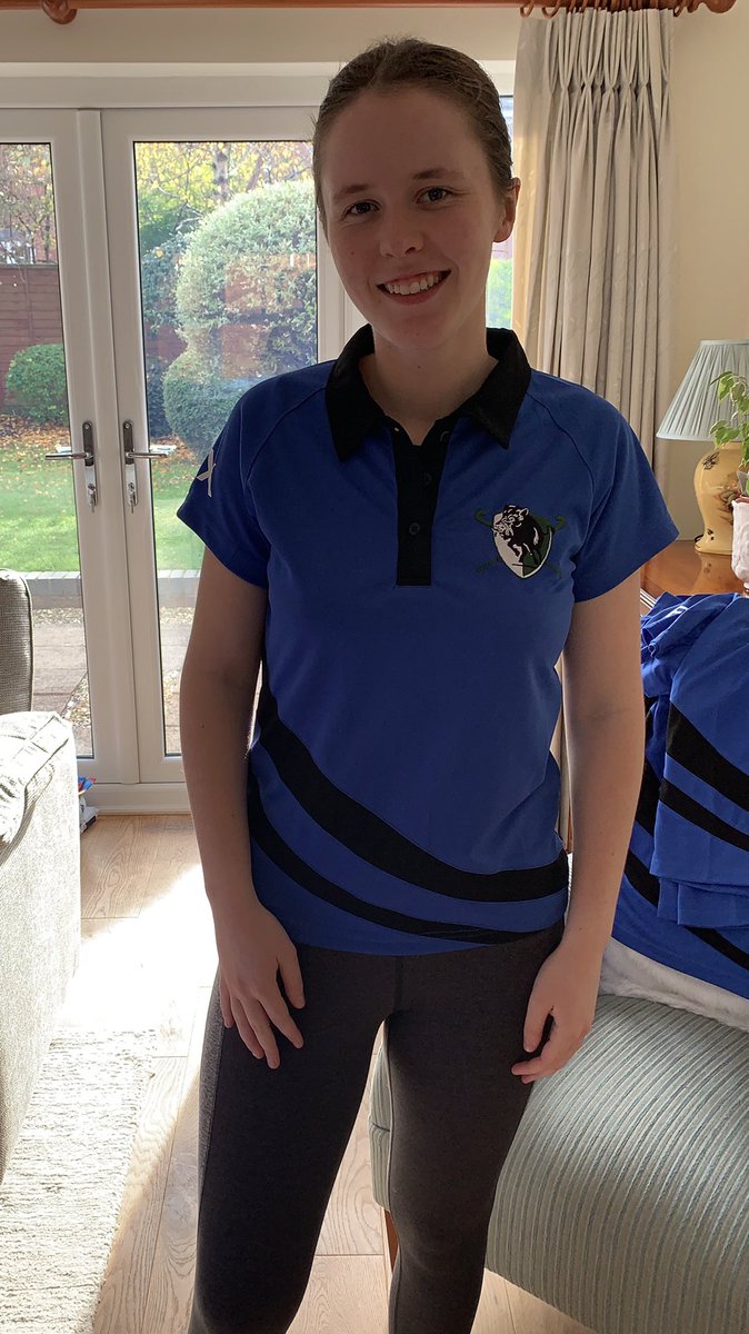 BromsgroveHC's tweet photo. Thanks @SilverFX_Sports. Loving the new club umpire shirts. Maybe will encourage a few more to “take up the whistle” #englandhockey #midlandshockey #silverfx #paulsmith https://t.co/r5369OISbE