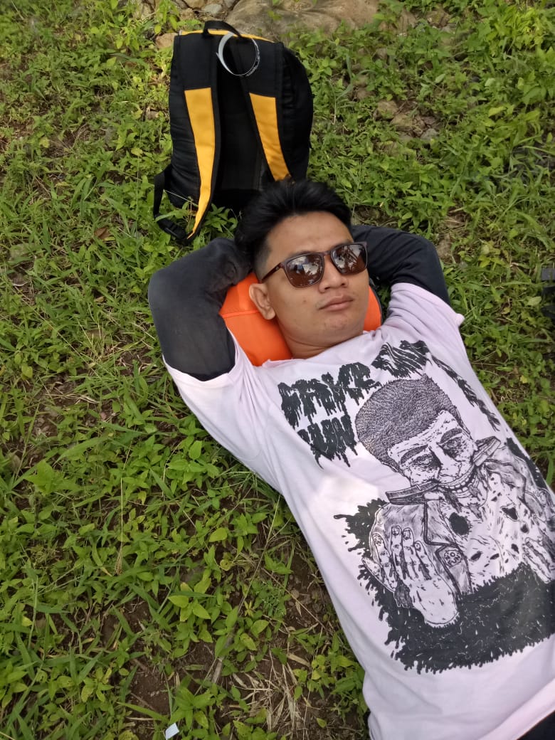 Monghost3's tweet photo. #jollybreak https://t.co/yS6yEG5ekK