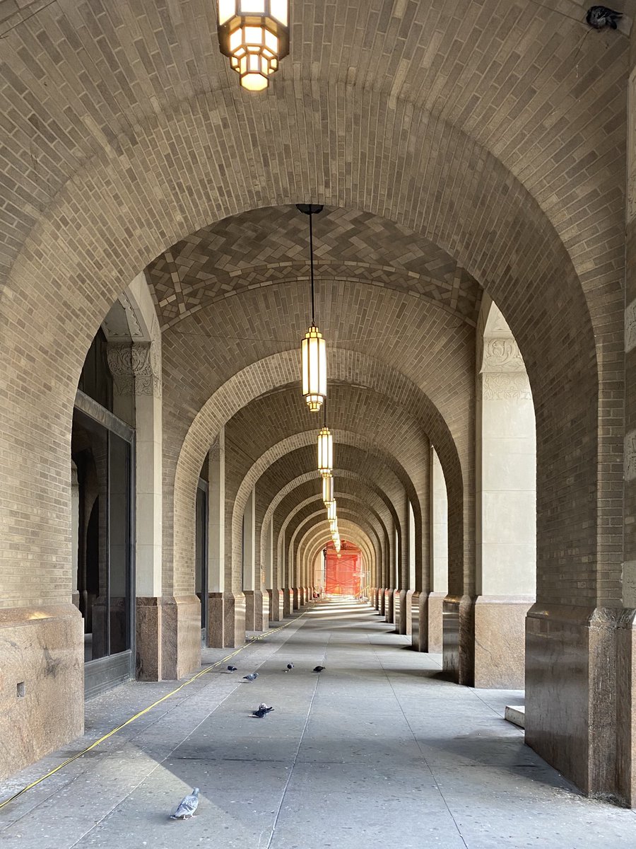 MeredithBzdak's tweet photo. Happy to see #RalphWalker’s 1923 Barclay-Vesey Telephone Building yesterday on a very brief #NYC visit. Of course, always better with people here in this #artdeco arcade. https://t.co/GzErk2IQ4y