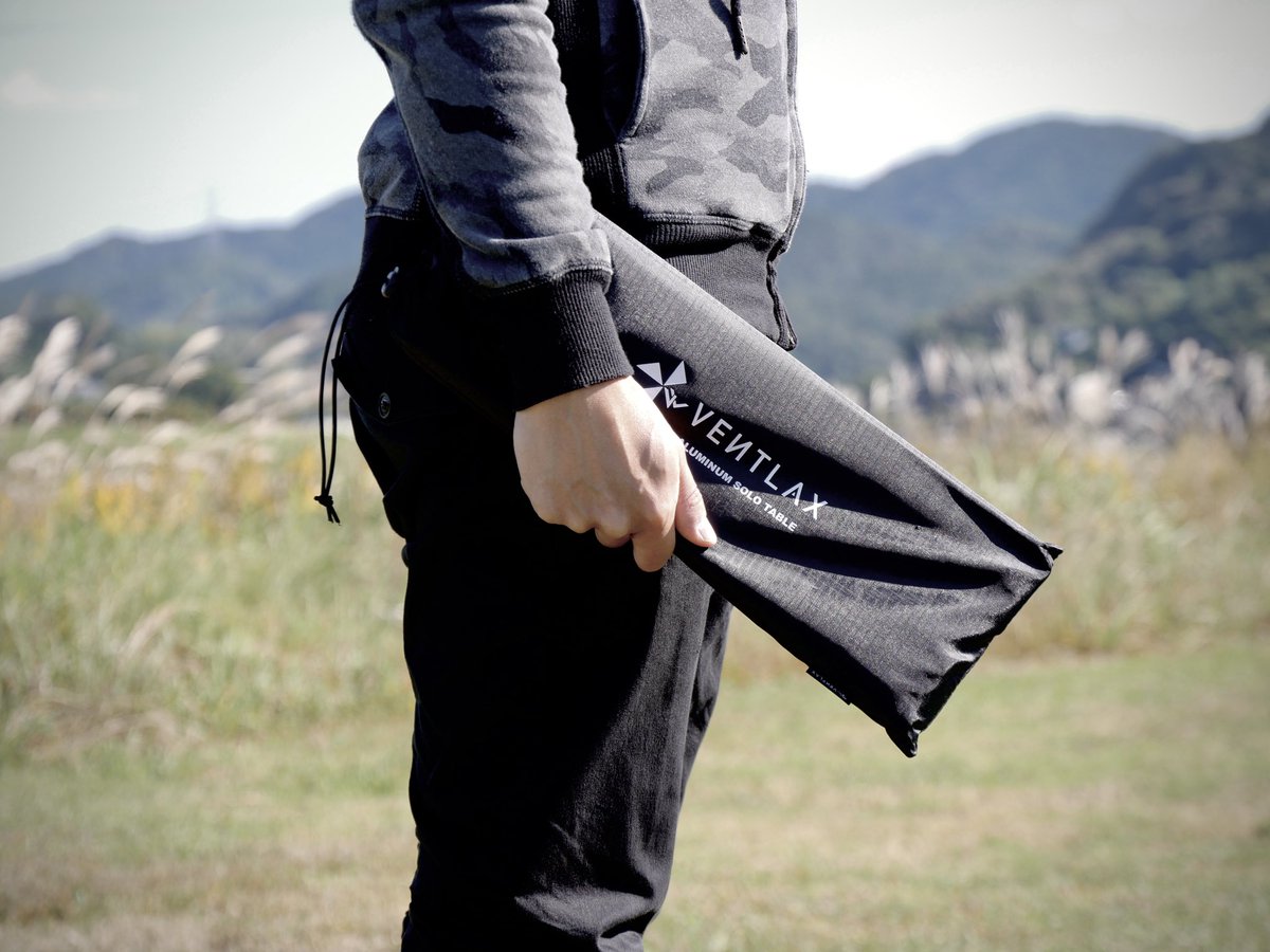 ventlax_outdoor's tweet photo. 🎁プレゼント企画第二弾開催🎁

フォロー＆リツイートで
「アルミニウム ソロ テーブル」
を５名様にプレゼント致します！

開催期間
===11/7(土)〜11/14(土)===

11月中旬に新製品を発売することが決まりました。その記念としてプレゼント企画を開催します✨

応募方法の詳細はリプ欄に。

▼続く https://t.co/FSom8tYhfe