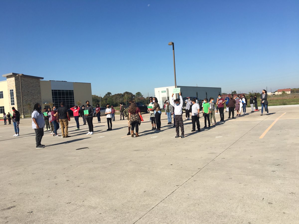 FallbrookAcade2's tweet photo. Fire Drill...perfect time and perfect weather! Safety is always first at Fallbrook Academy. https://t.co/1QbZZsXbxM