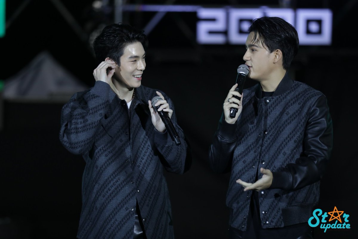 webstarupdate's tweet photo. "เจเจ-���อซ์" โชว์เวทีงาน JOOX x Siam Paragon Presents Thailand Top 100 by JOOX 2020
#JAYLERRxPARIS #jaylerr #IceParis
#StartUpdate https://t.co/ZNaLO7GQy0