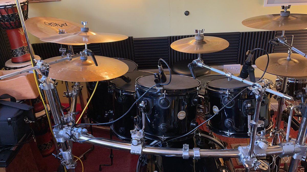 PhillDrew's tweet photo. No recording this week so I just get to play for the sheer pleasure of it. https://t.co/UIoP7KqpZd