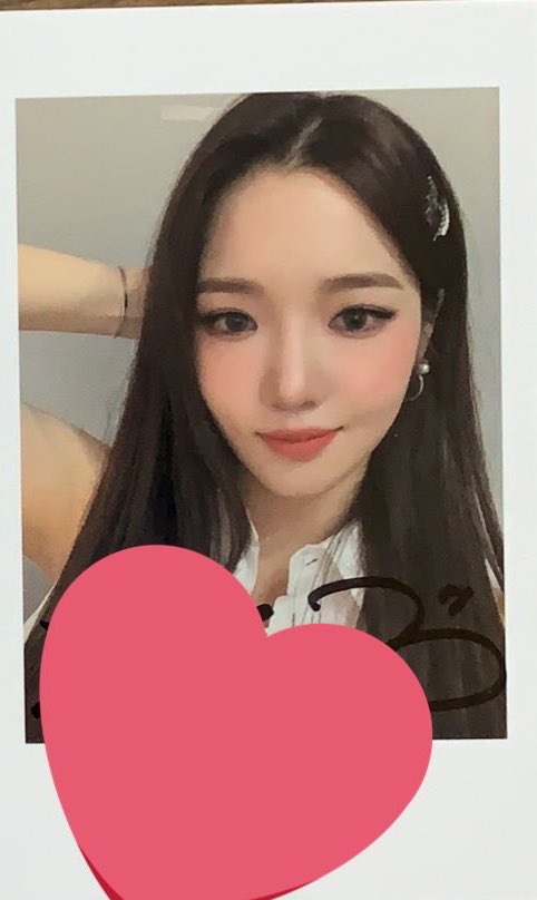 fromis_030's tweet photo. @TsaOerRomA こちらとギュリ交換可能でしょうか？💦 https://t.co/jHqNLMerXy