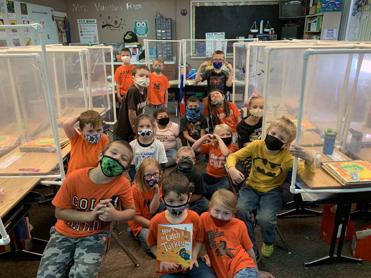 DWValentineFam's tweet photo. Friday’s #ColtReadAloud was “How to Catch a Turkey”!! @jennoevancho @RHLSD_Colts #NationalPictureBookMonth https://t.co/n0PsAd10hG