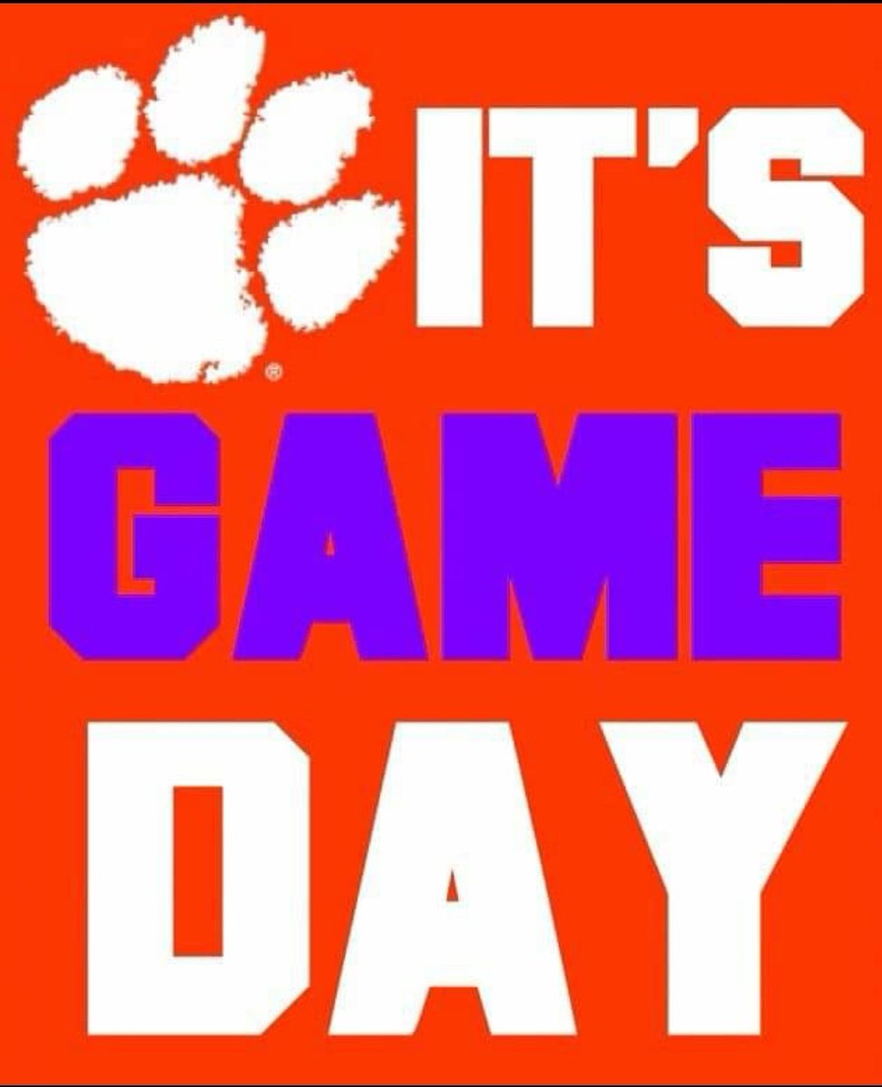 dplowden224's tweet photo. BEAT NOTRE-DAME!!! https://t.co/EIt6OSC2ft