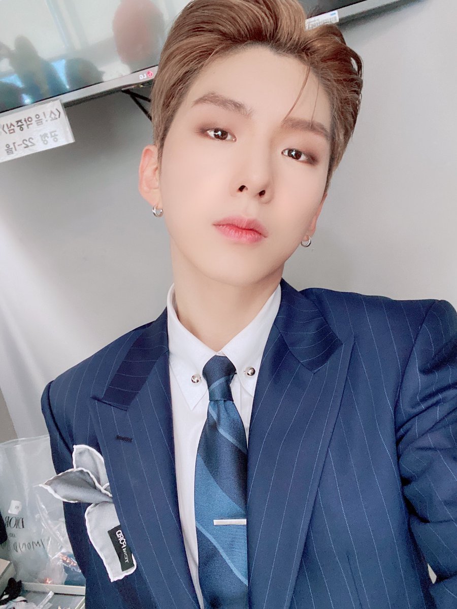 OfficialMONSTAX's tweet photo. 몬베베 음악중심 잘봤나요?!
러브킬라랑 비스트모드 둘다 봐주세여!! #기현 https://t.co/z2LaMq37Za