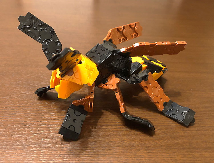 テテマリ Ar Twitter 11 7日の脳トレはlaqアニマルワールド 有毒 生物 からクロスズメバチ を作った後 オオスズメバチに配色変えバージョンへ 一目で危険と思わせる鮮烈なカラーリングを再現できて満足満足