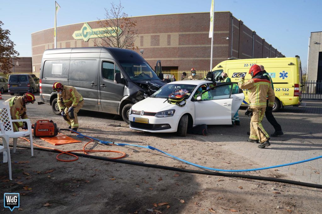 Vrouw zwaargewond na ongeval op Randweg-Zuid in #Budel ?. #Cranendonck.