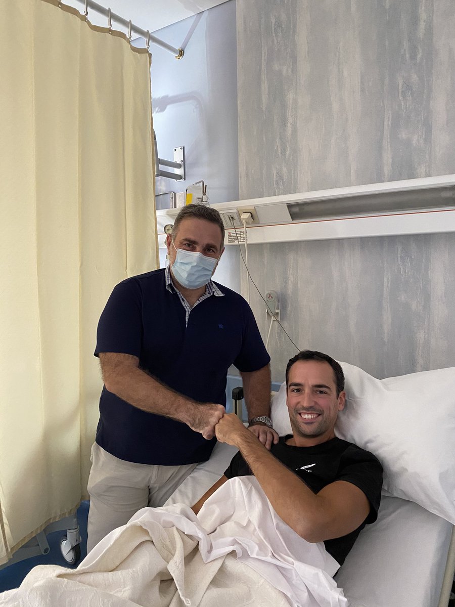 CristianUgaldeG's tweet photo. Now starts the countdown to come back stronger 💪🏼😤💪🏼 #acl 

Thank you to @georgekelalis , @euroclinic_group and @aek_official for being by my side.

#Repost @aek_athleticclub (@get_repost)
・・・
🤾‍♂️ Get well soon @cristianugalde23! We are here for you! https://t.co/dFypkZjLqR