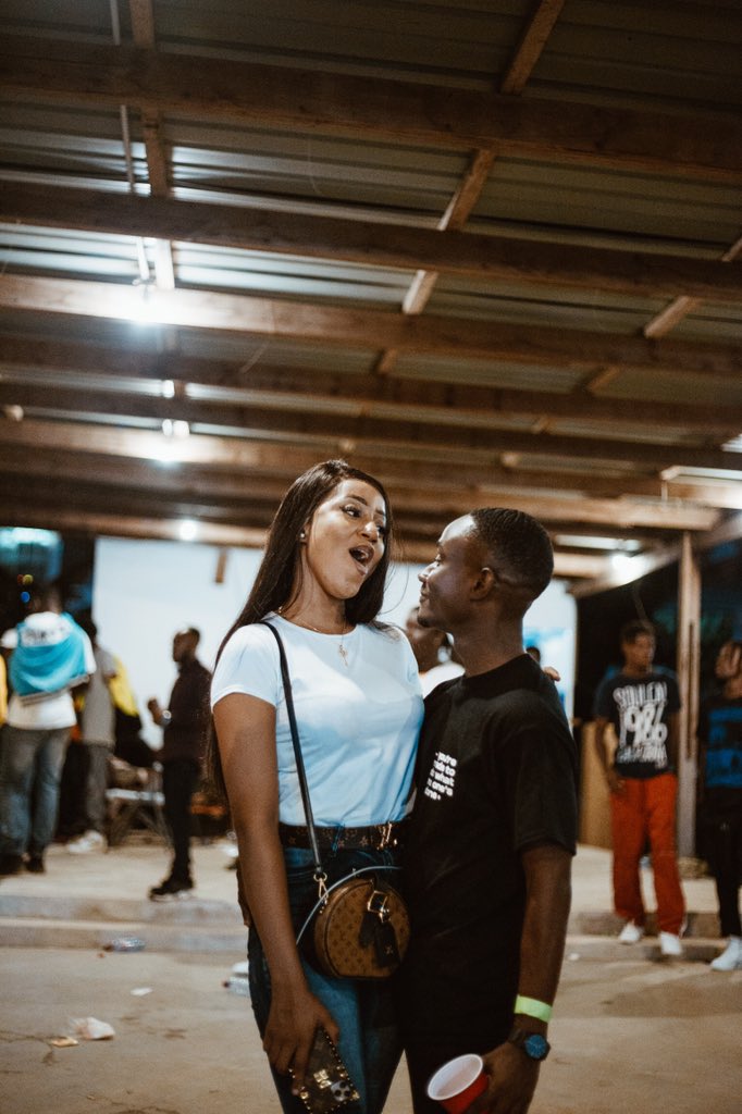 ReddyLiveFirm's tweet photo. Love birds at @OjaaFest tag them
#throwback #ReddyLiveEvents https://t.co/UQ5WFPoMe1