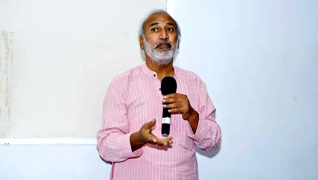 LadoChaliSchool's tweet photo. Sh. Arvind Ojha, of #UrmulTrust, #Bikaner was an institution who inspired his journey in #Thar for #womeneducation and #womenempowerment.
Thar lost a #rayofhope. https://t.co/QVzeGDbhKW