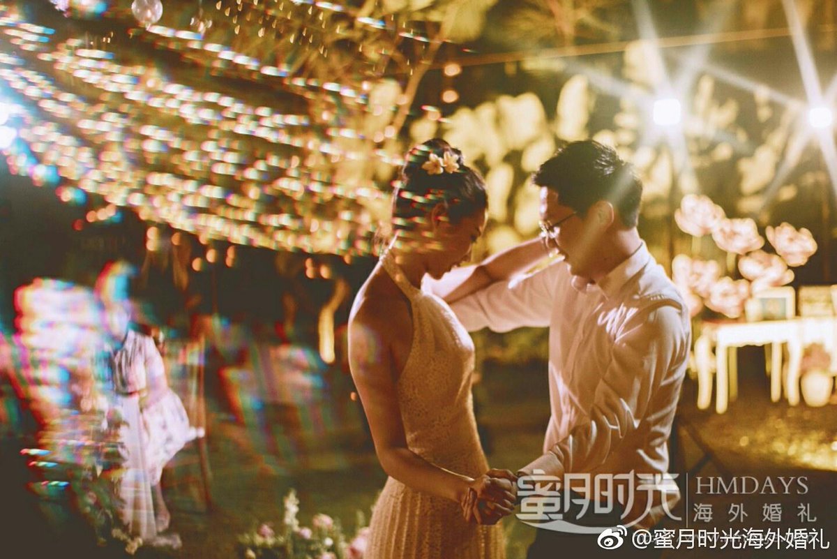 Hmdayswedding's tweet photo. 50人豪華婚禮和晚宴升級案例分享。以柔和的粉白綠色，征服剛硬線條的無限教堂，以輕森浪漫的綠植垂吊，揉入海島風情的椰林後花園。愛她，便給她獨一無二，不求奢華，但求別緻。蜜月時光出品峇里島婚禮  .婚禮婚慶策劃
----
we-chat: hmdays-wendy or hmdays999
email: service@hmdays.com
web: http... https://t.co/KaZ9L6Kb9M
