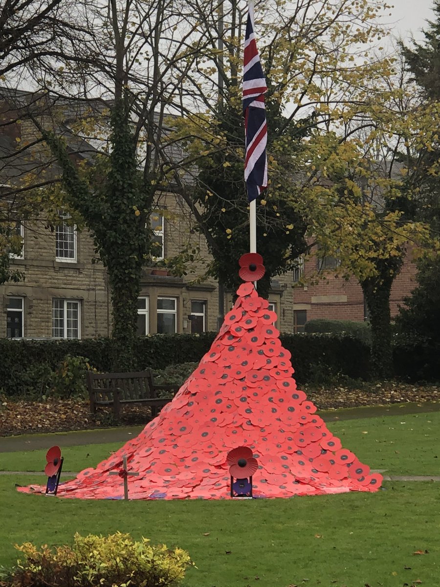 craigmooar's tweet photo. A great morning’s work on this Remembrance weekend - honouring the fallen of Horbury.
Lest we forget... https://t.co/7CgMOtsygK