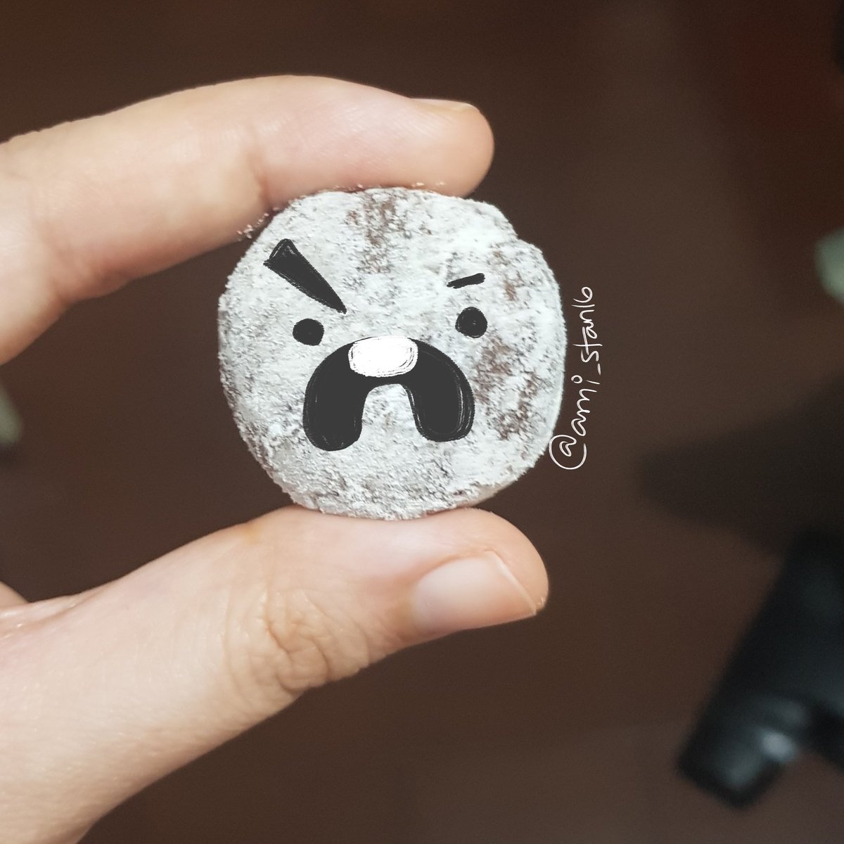 ami_stan16's tweet photo. we have the new shooky at home!!! 🍪
pls 🍩 eat 🚫🍽
#shooky #BT21 #CottonCandy #TwoToneColor @BT21_ https://t.co/y8pNcwi4Od