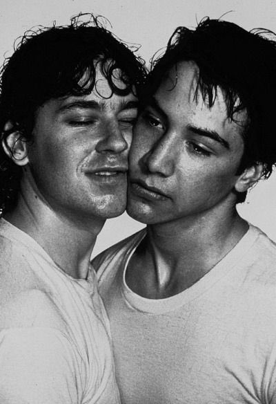 gitipollas's tweet photo. keanu reeves &amp; carl marotte https://t.co/ofCpg8nzfw