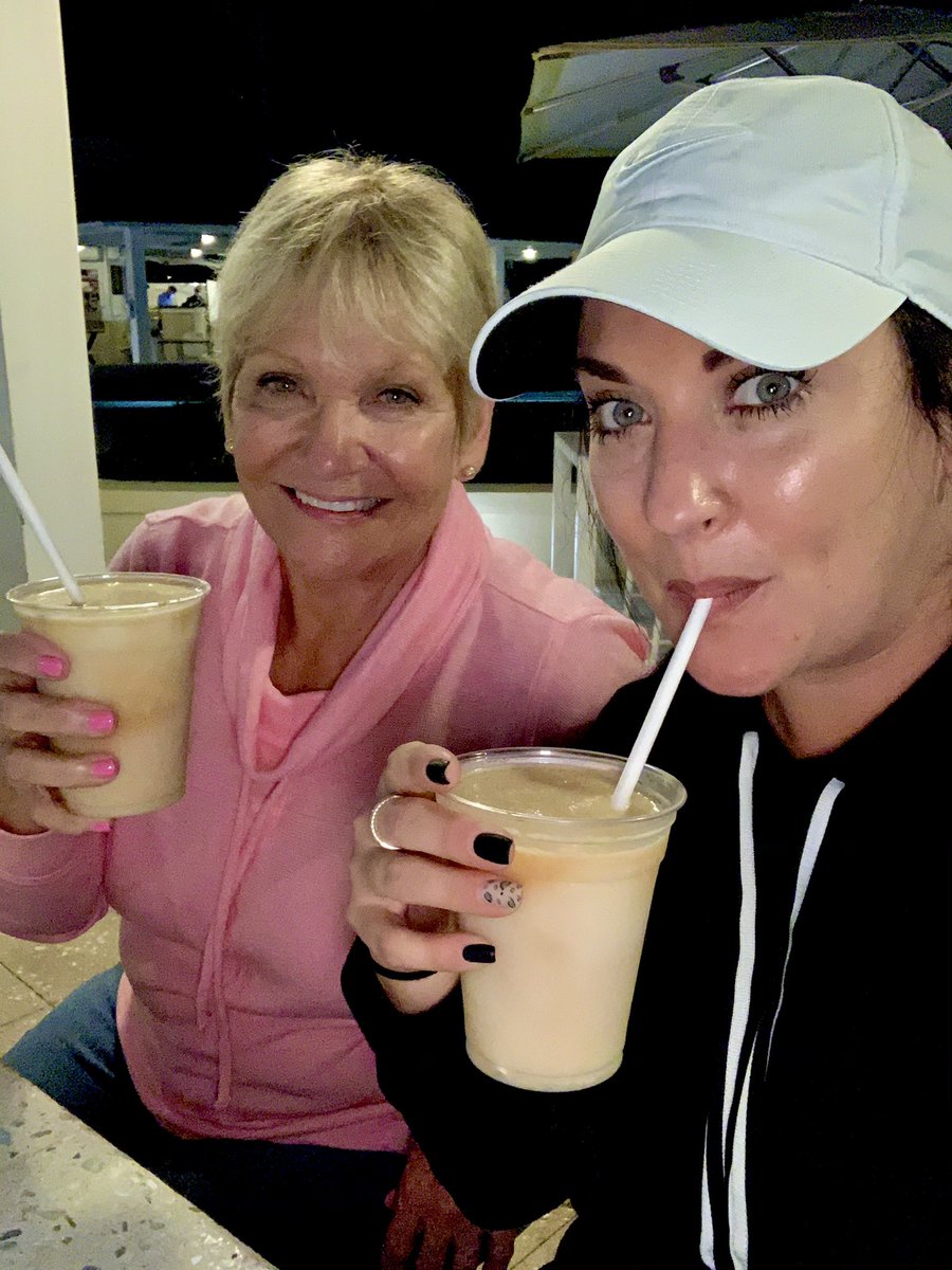 Ljlorio's tweet photo. Hey @AmericanAir , @dhpar4 and I want to thank Anita for helping us get out of New Orleans and in to Key West last week during Hurricane #Zeta. It was a much needed escape! https://t.co/475EIKwIrk