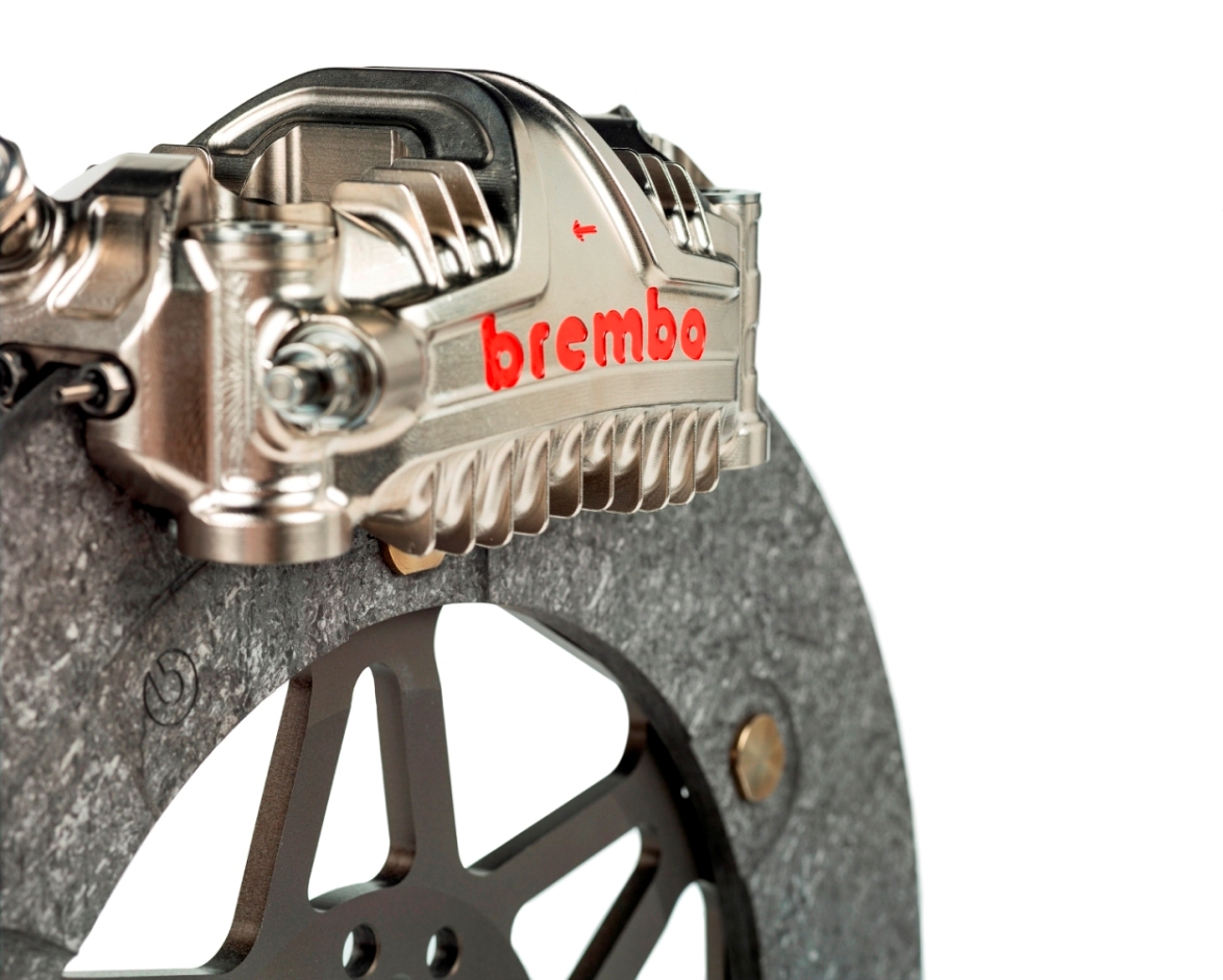 Brembo Motogpヨーロッパ予選 中上貴晶 3番手フロントロウ獲得 Ppはエスパルガロ弟 Motogpで使用されるmotogpバイクのブレーキパッド摩擦材はカーボンだ Motogpで使用されるブレンボのブレーキパッドは 1つあたりわずか50gしかなく これは市販車の Brembo Motogpヨーロッパ予選 中上貴晶 3番手フロントロウ獲得 Ppはエスパルガロ弟 Motogpで使用されるmotogpバイクのブレーキパッド摩擦材はカーボンだ Motogpで使用されるブレンボのブレーキパッドは 1つあたりわずか50gしかなく これは市販車の