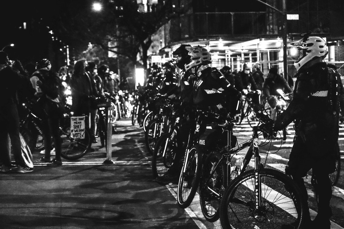 nycprotestcvrge's tweet image. 11.4.20. East Village. Photo by Lucy.
#nycprotestcoverage