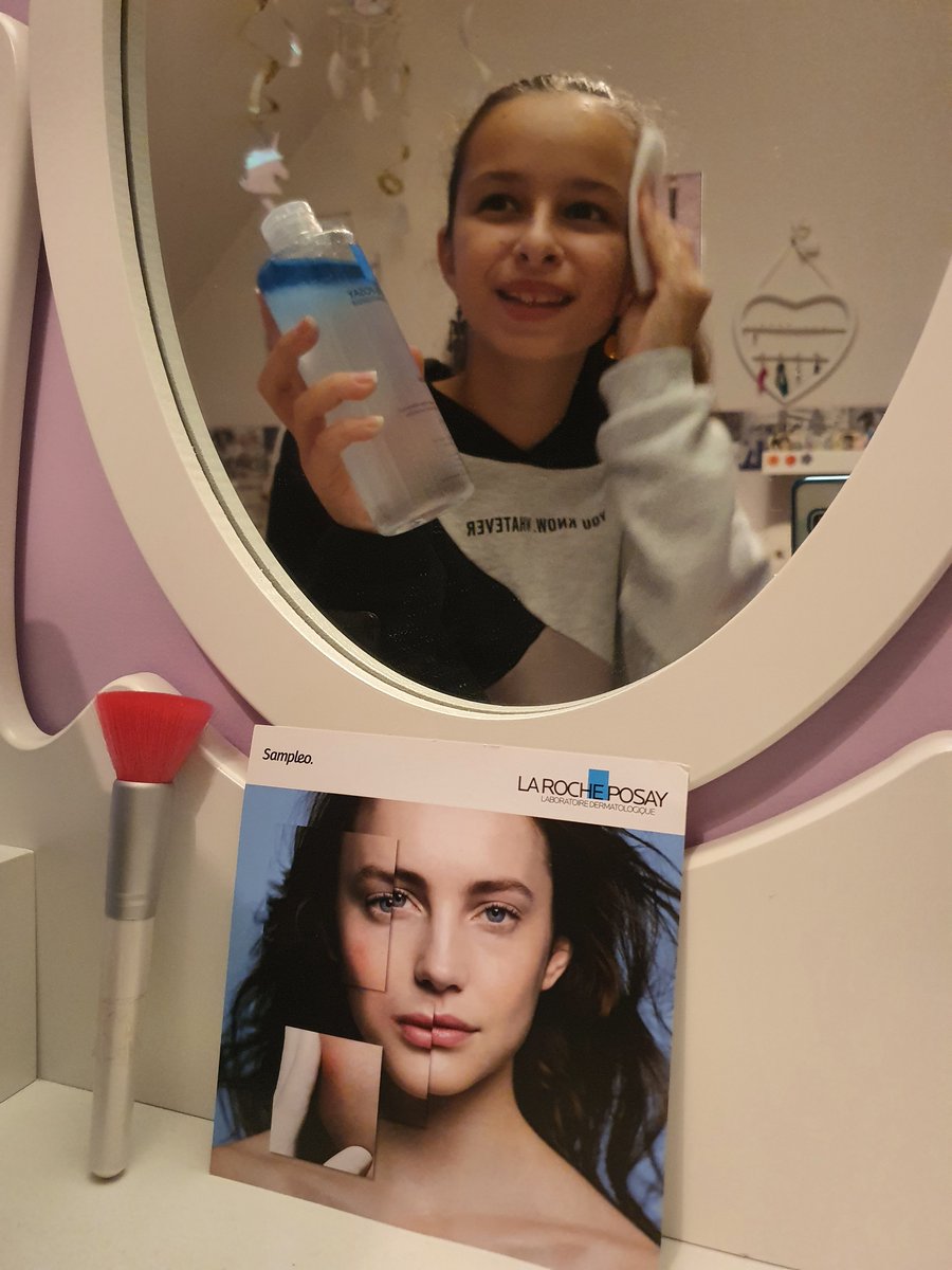 mathildeboyer17's tweet photo. Ayant eu la chance d’être sélectionnée afin d’être ambassadrice pour La Roche Posay , cela m’a permis de pouvoir tester leur eau micellaire biphasée démaquillante et elle est juste superbe
#LaRochePosay
#micellaireultrabiphasée 
#makeup 
#sensitiveskin https://t.co/9Z71q52LRc