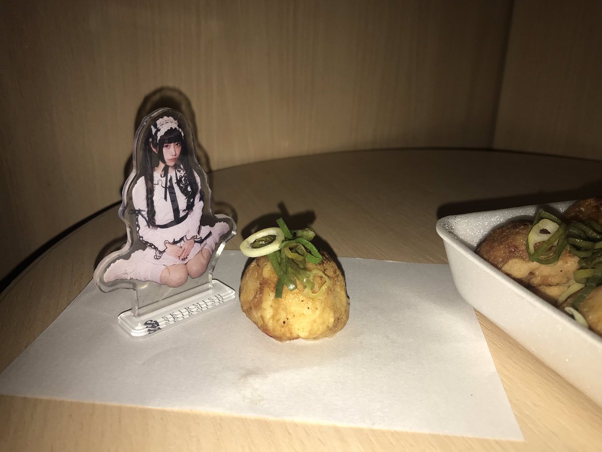 約1年半ぶりにライブを観に大阪遠征
夜は山田ゆとりちゃんとたこ焼きを食べました