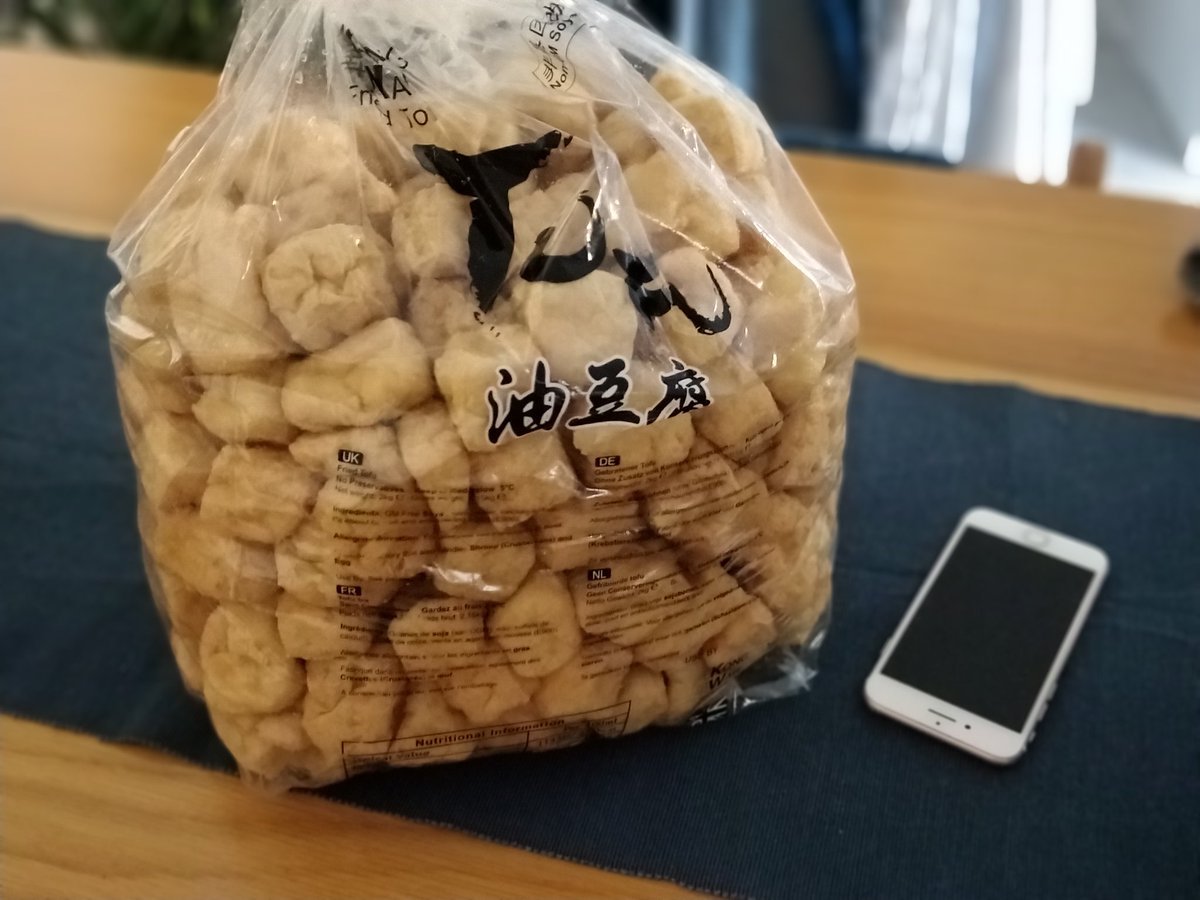 YuGameGG1's tweet photo. So my partner Harriet cake back from the Asian supermarket and was all like "they only had one bag of tofu" , seemingly upset... Then showed me this! https://t.co/1MgAJuwIMf