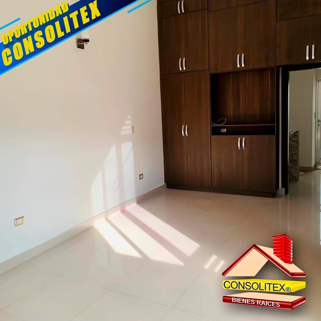 CONSOLITEX's tweet image. Te presentamos espectacular penthouse con acabados de primera, pozo de agua, hermosa cocina, increíble terraza, ubicación estratégica cercana a varios sitios de interés, excelente oportunidad solicita más detalles al 0414-402.98.20