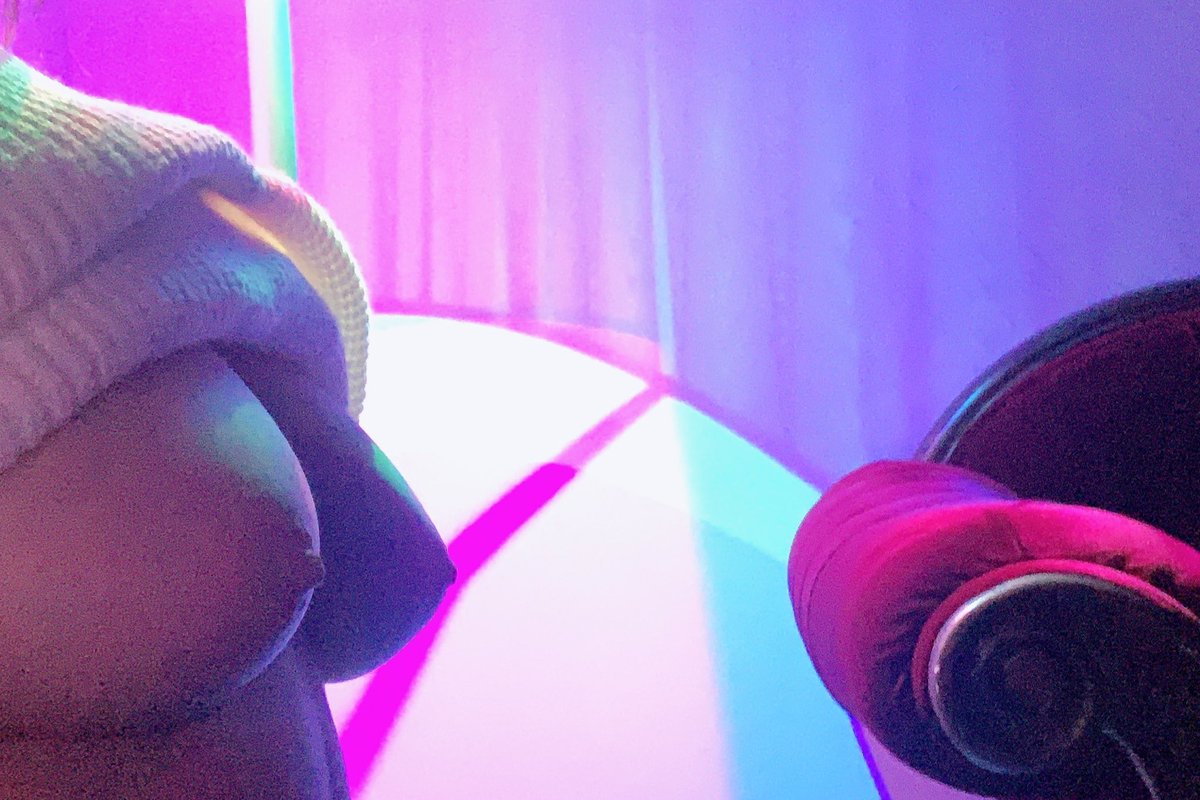 실시간 무즐라에서
#무즐라 #무즐라카페 #섹트 #부부커플 #부커만남 #오늘시간되시는분 #남자사절 #파주 #서울 #경기 #커플만남