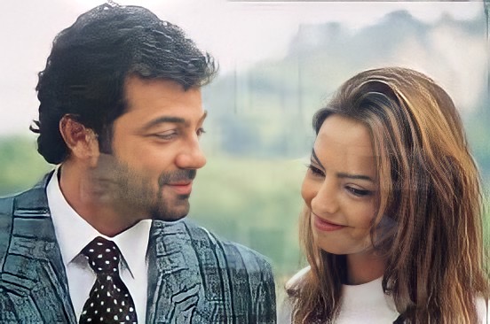 Yıl 1995.Fırtınalar dizisiyle ses getiren Kerem Alışık ve Ebru Gündeş`in aşkı gerçek olmuştu..

#ebrugundes #fırtınalar #keremalışık #ebrugündeş #fırtınalardizisi #1995yili #keremalısık