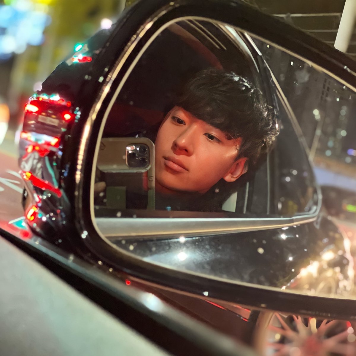 5udexx's tweet photo. 11월 된지 7일밖에 안 됐는데 유튜부부터 인수타까지 . . . 아우ㅜ조아 https://t.co/cWzxg5qt8U